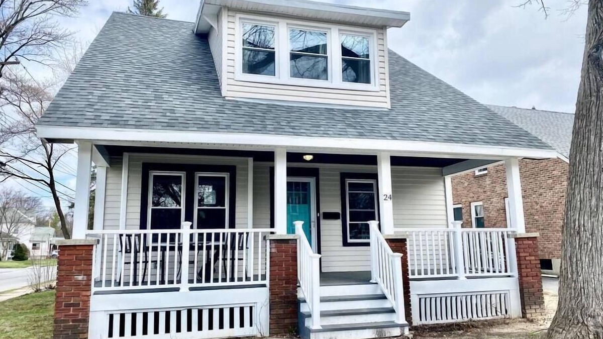 Scotia House | Near the ♥️ of Scotia |Charming 4BD Home🌻