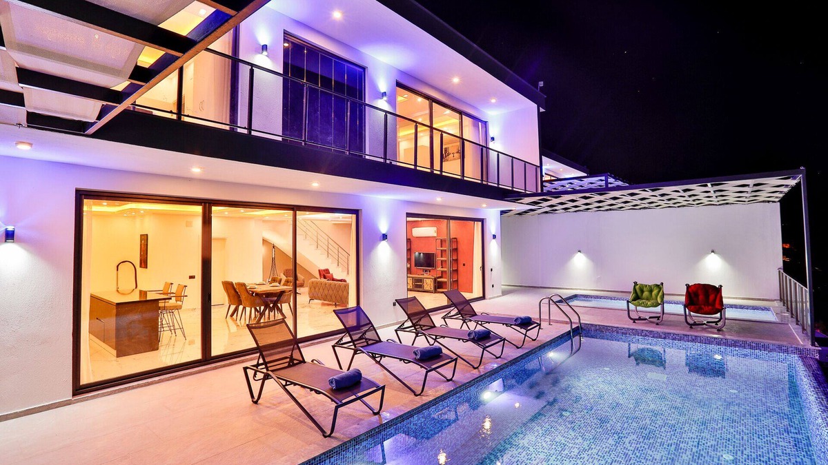 Kalkan Villa | Near to beach! A private pool and panoramic seaview.