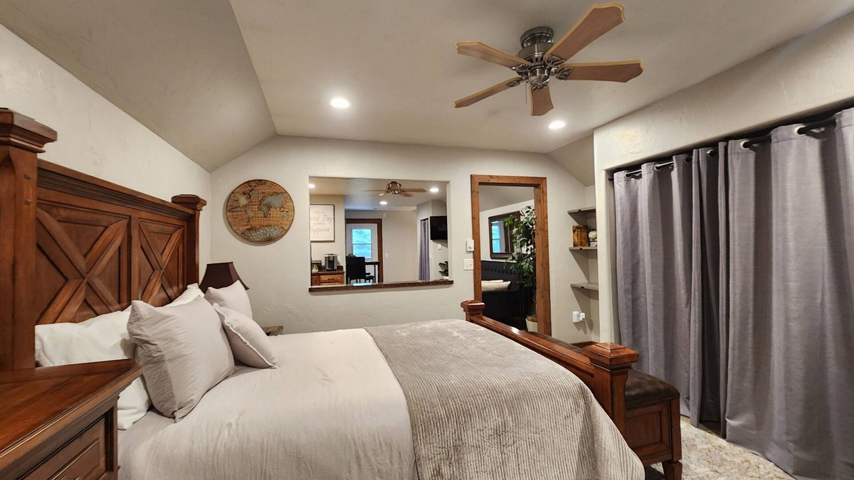 Amherst Apartment | Near Waupaca Chain of Lakes, Hartman Creek State Park, Central Waters Brewery