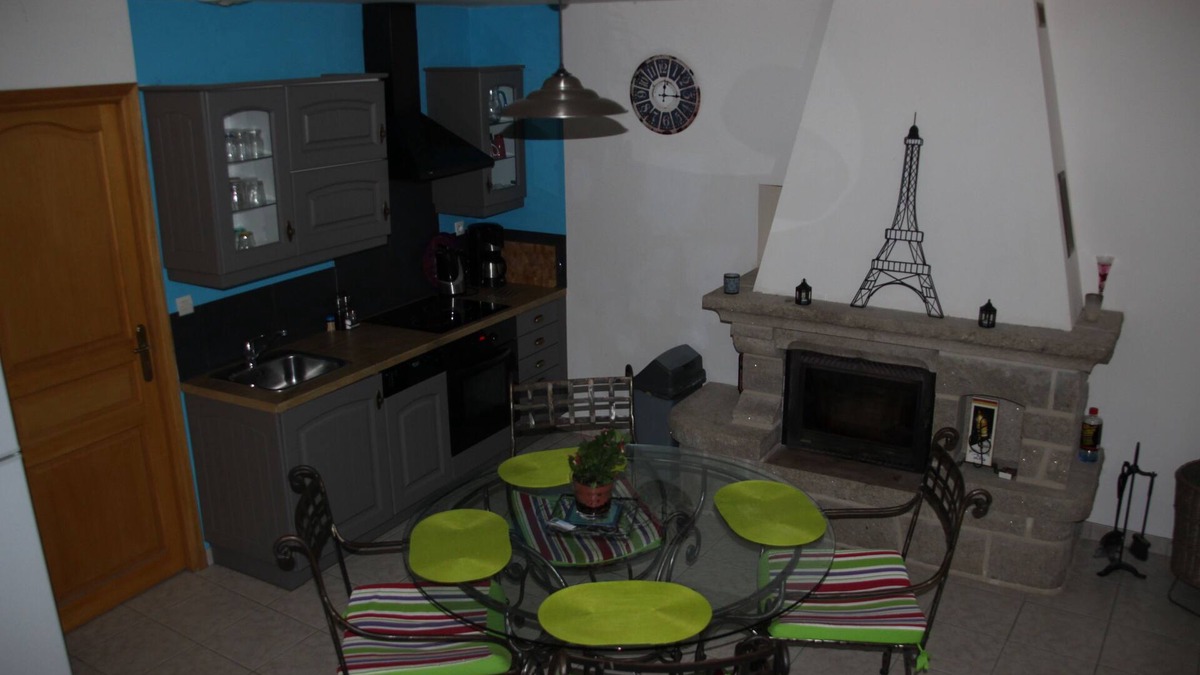 Roz-sur-Couesnon Cottage | nearby holiday cottage in Mont St Michel