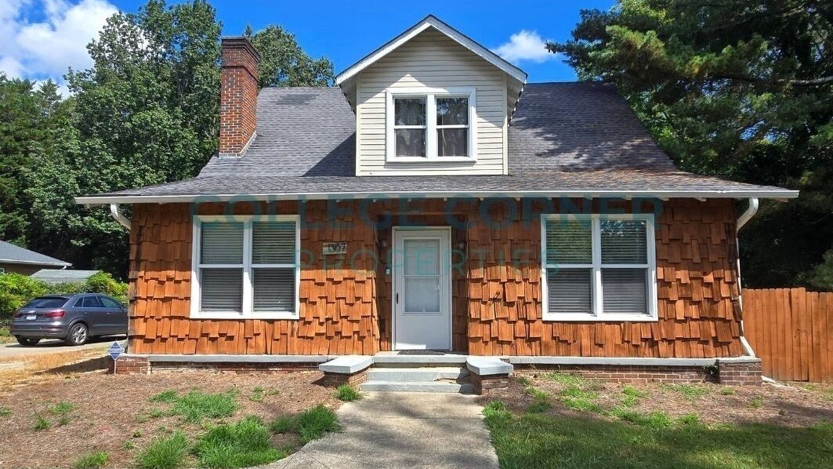 Winston - Salem House | Nearby WFU 4-bedroom house in charming Winston-Salem with AC