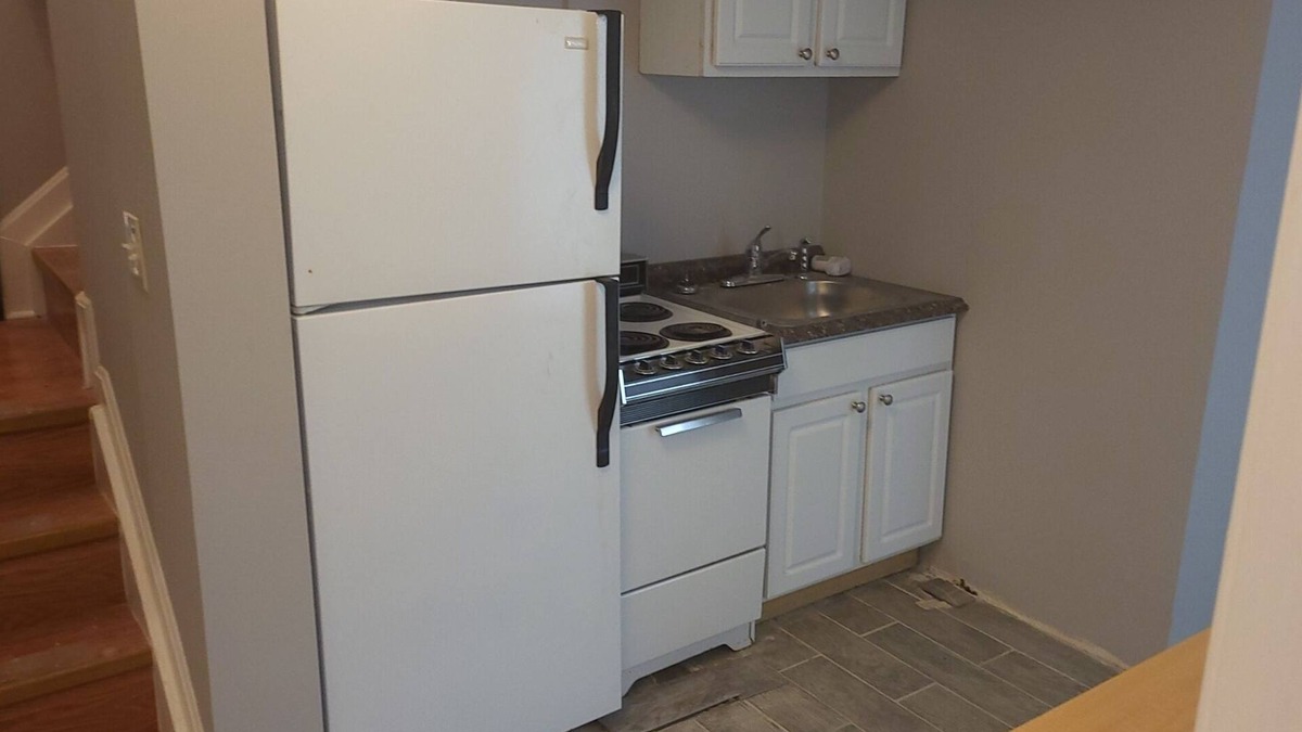 Milford Mill Apartment | Neat and Discreet-my cul-da-sac is where it's at!