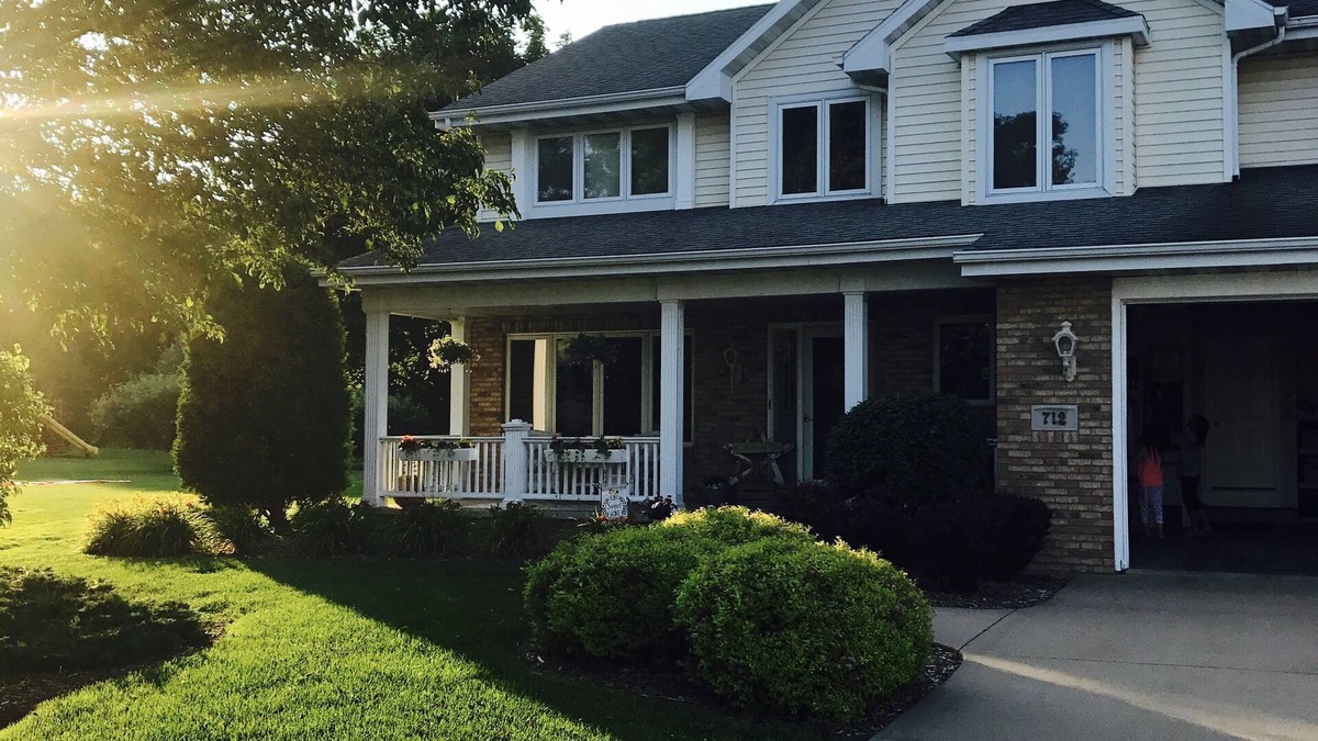 Neenah House | Neenah Charmer