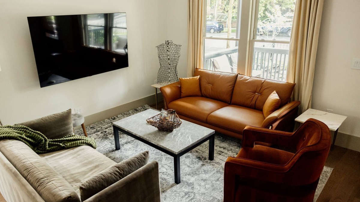 Victorian Village House | Neil Ave *Game Room *Free Parking *OSU 1/2mi