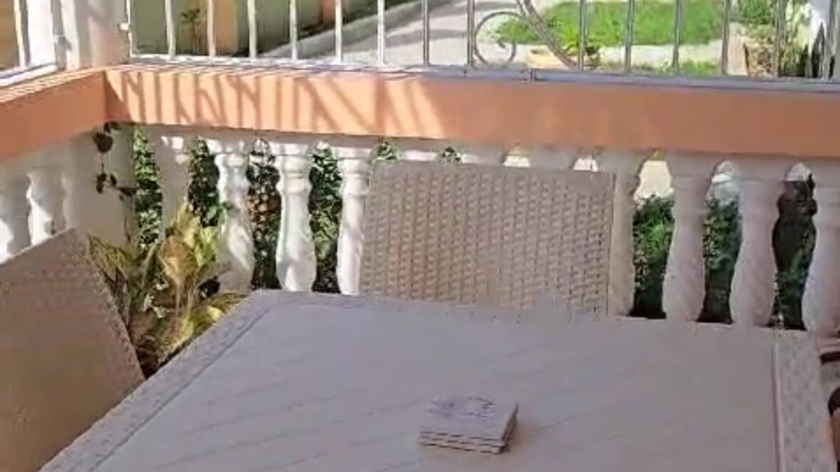 Negril Apartment | Nellody's spacious n serene 2-bedroom apartment with AC, WiFi in tranquil Negril