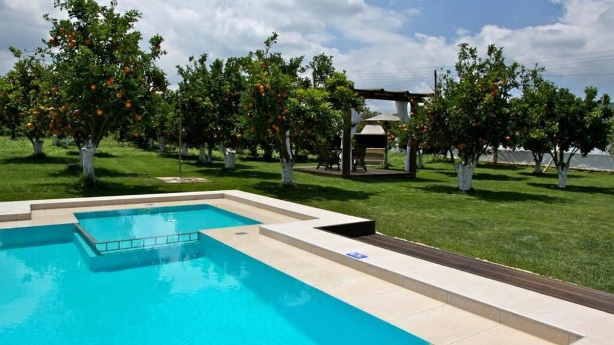 Sirili Villa | Neriana Villa - Garden Paradise