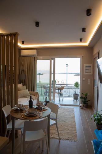 Itea Apartment | Nerissa Seafront apartment
