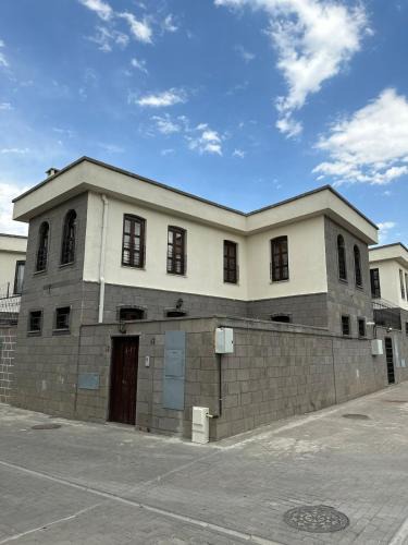 Sur Villa | Nesibe Hanims Mansion in the Heart of History