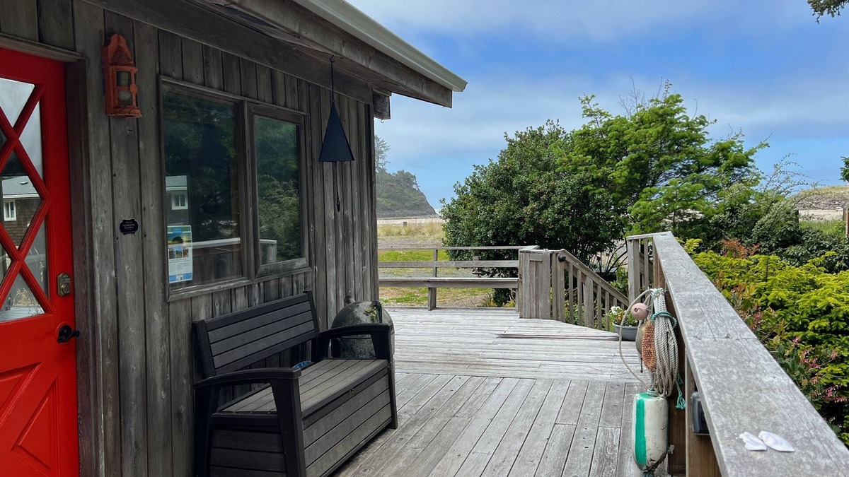 Neskowin Cabin | Neskowin Gem - Beach Front Property