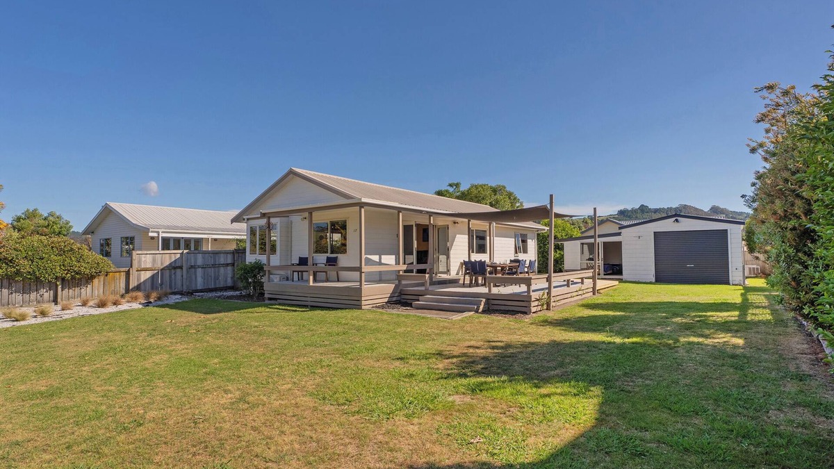 Cooks Beach Cottage | Nest by the Beach - Cooks Beach Holiday Home