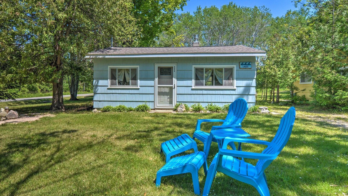 Charlevoix Cabin | 'Nestle by Lake' Charlevoix Cottage: Pets Welcome!