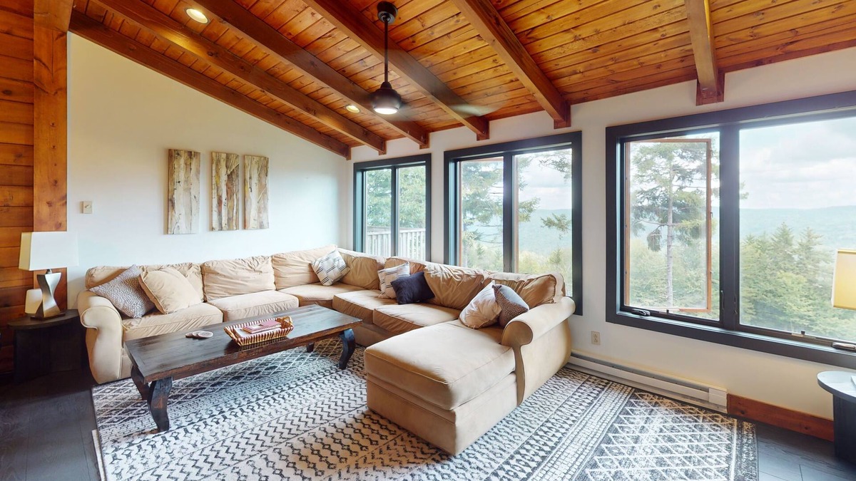 Snowshoe House | Nestle Up in this Cozy 4BR Stemwinder - sleeps 13! by RedAwning
