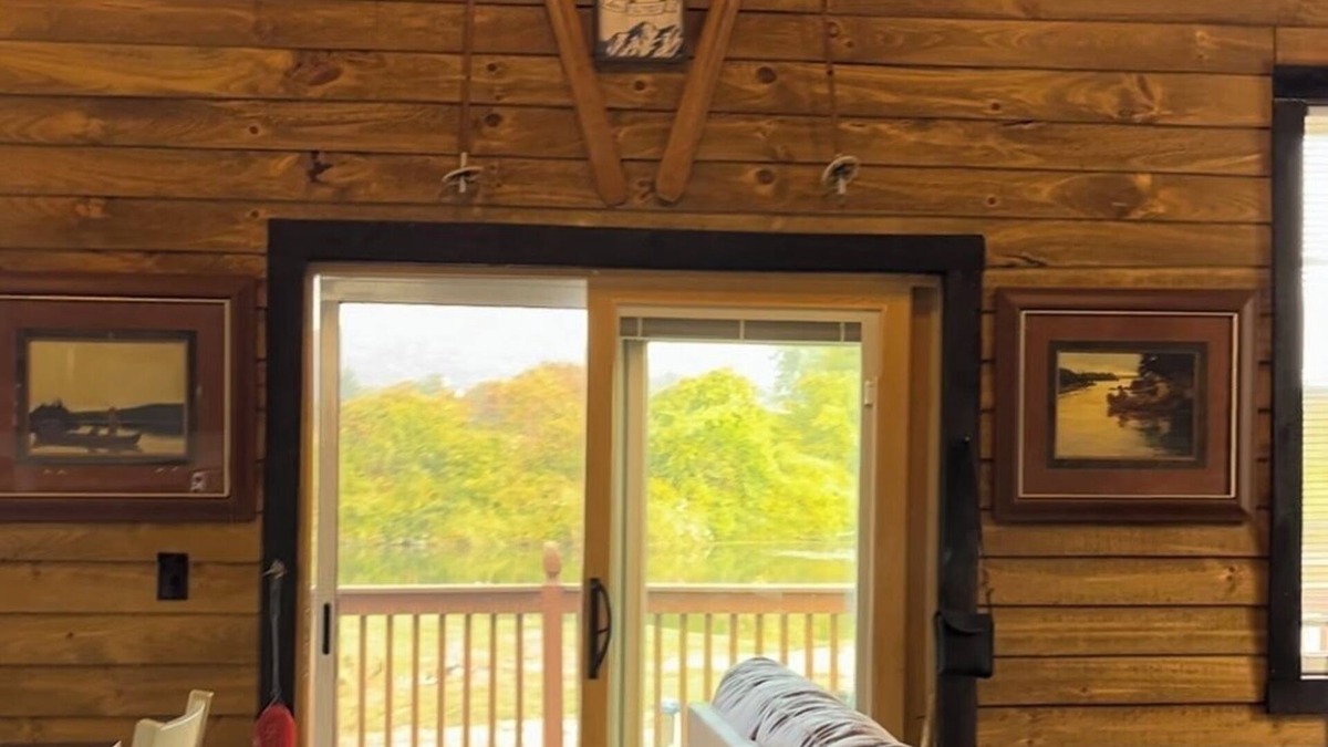 Whitehall Cabin | Nestled along the Mettowee River this charming 2-bedroom cabin in Whitehall