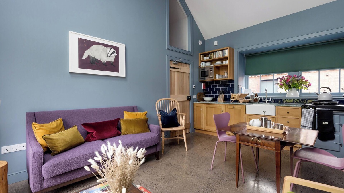 Haddington Cottage | Nestled in expansive grounds, this rural retreat is a sanctuary for couples and solo adventurers.