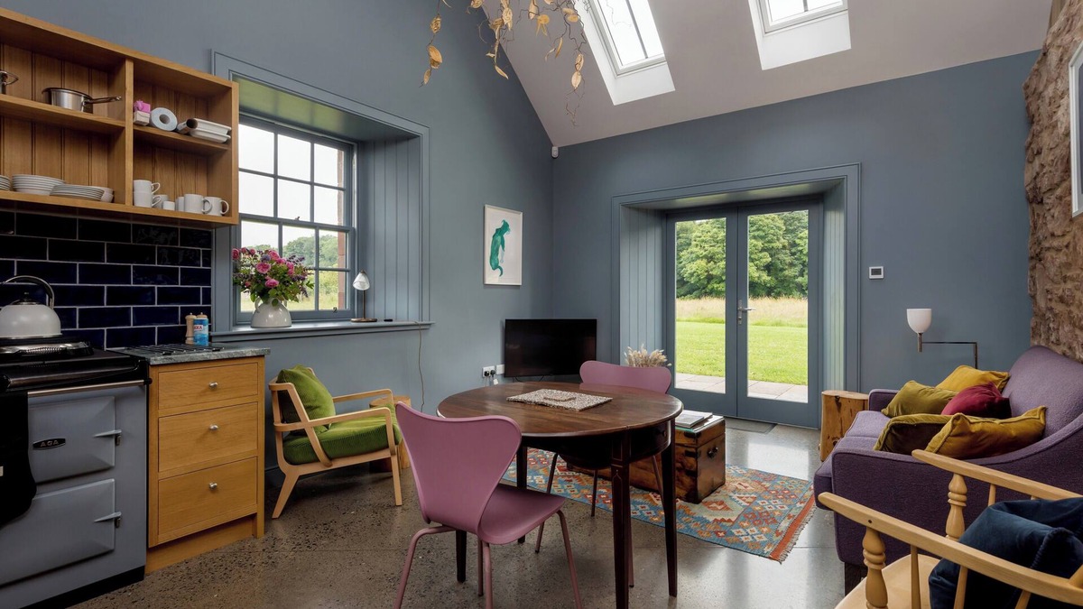 Haddington Cottage | Nestled in expansive grounds, this rural retreat is a sanctuary for couples and solo adventurers.