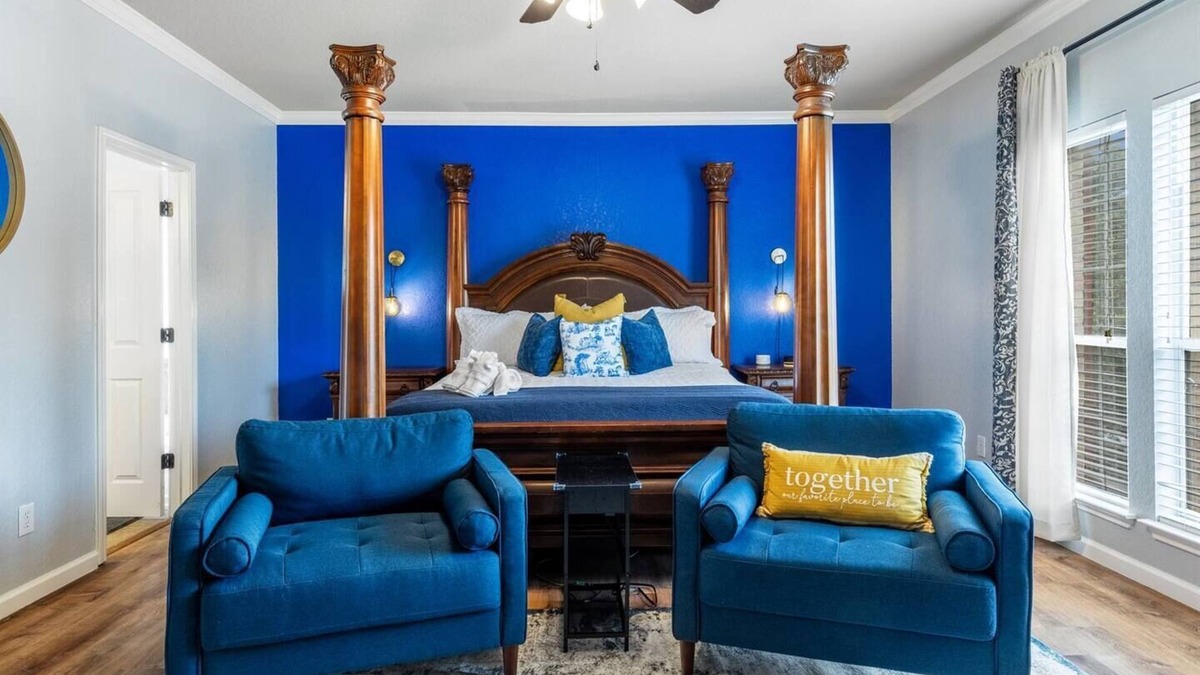 Cibolo House | Nestled in Schertz, Serene Views is your ideal retreat for both short and extended stays. This spacious 5-bedroom, 3.5-bath home features a private heated pool, walking trails, and a game room, offering ultimate relaxation for up to 10 guests.