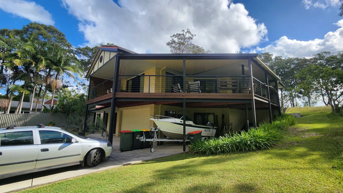 Safety Beach House | Nestled in the peaceful heart of tranquil Safety Beach only minutes from beach