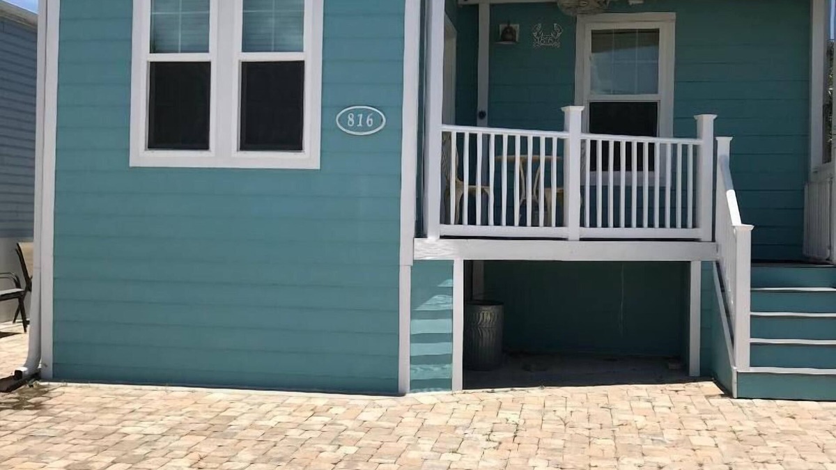 Nettles Island House | Nettles Island Beauty By The Beach!