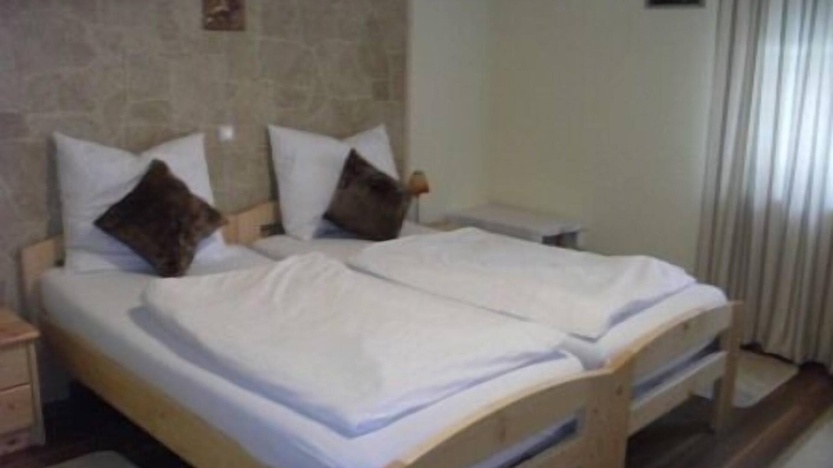Dittelbrunn Apartment | Neu eingerichtete Ferienwohnung mit Balkon