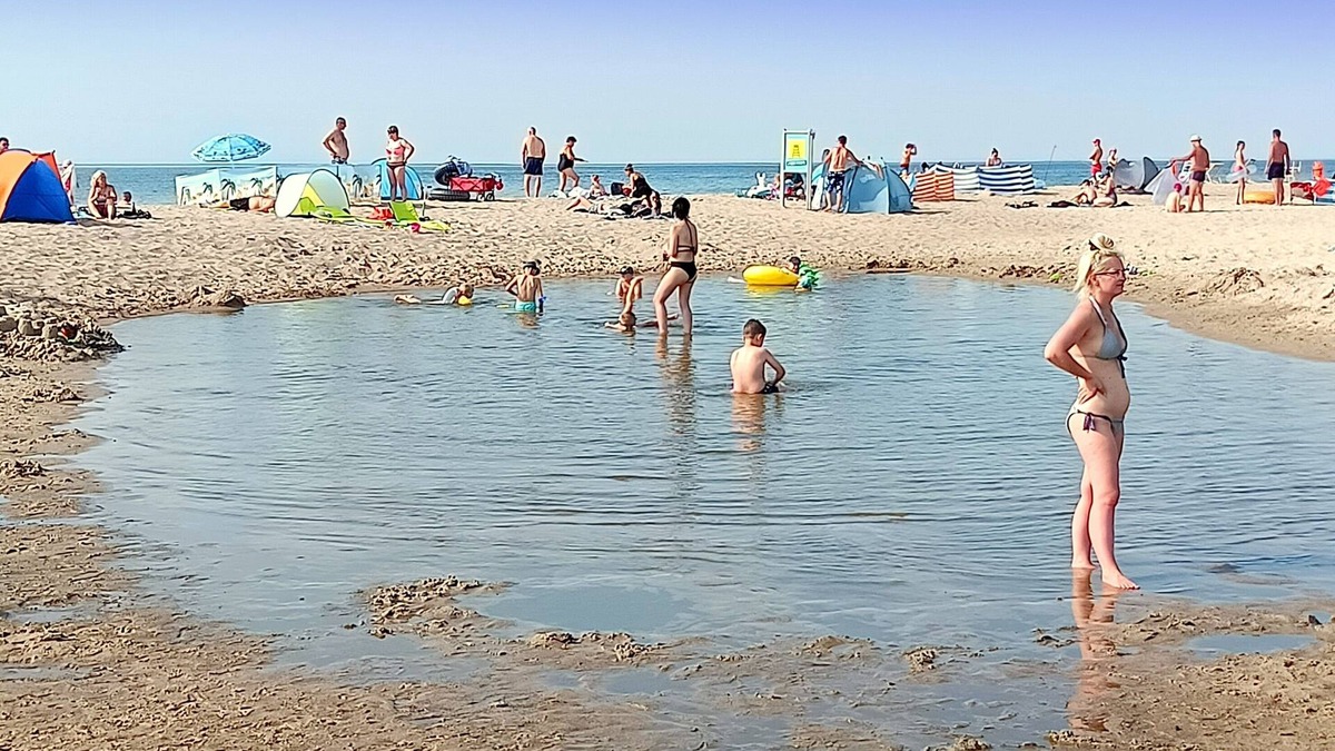 Bobolin Resort | Neue Ferienhäuser mit Beheiztem Schwimmbad. Pferdehof zu Vermieten, 100 m