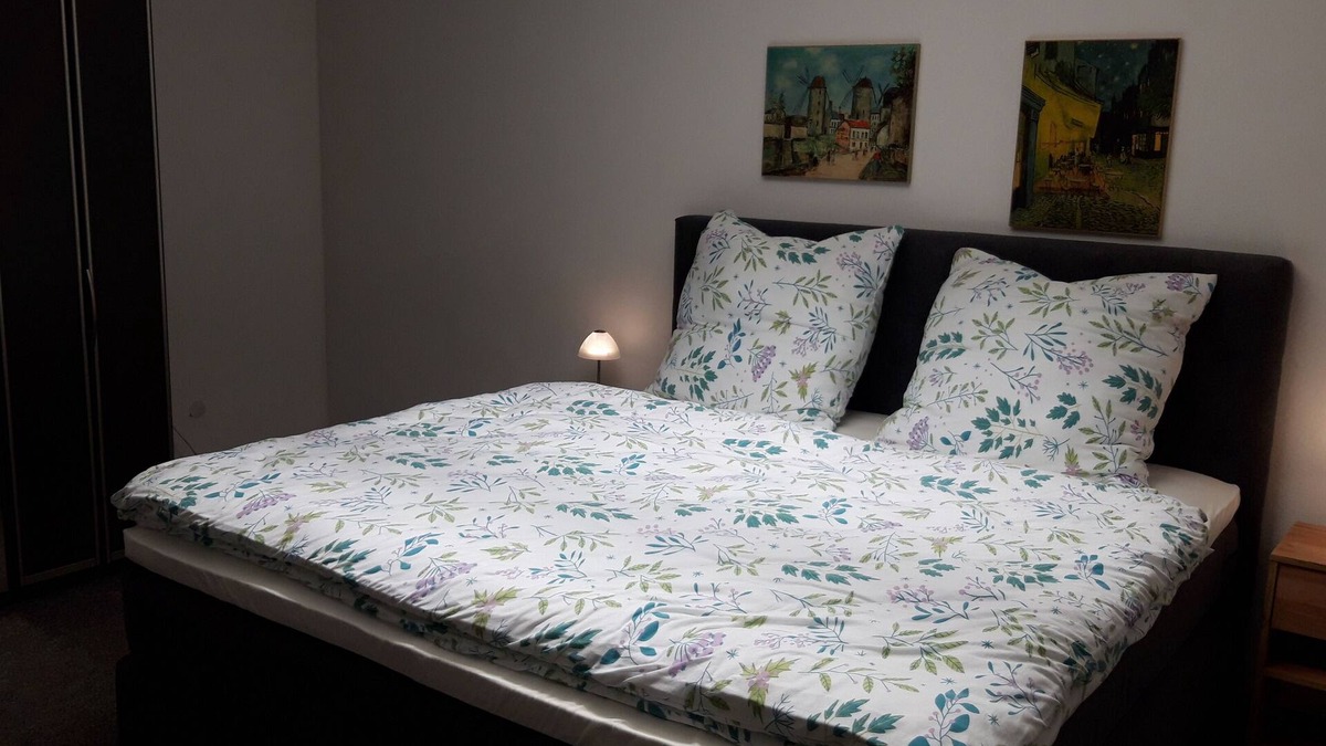 Eltmann Apartment | Neue Ferienwohnung mit Liegewiese und Stellplatz Direkt am Mainradweg