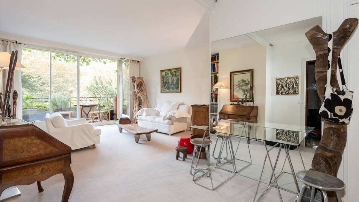 Neuilly-sur-Seine Apartment | Neuilly Residential-Victor Hugo, Maillot- American Hospital,+Parking Bus Taxi M°