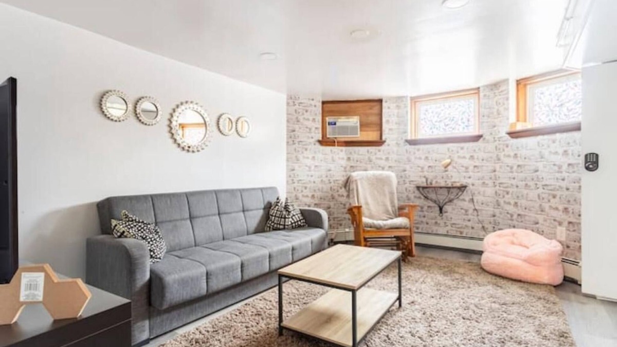 North Ironbound Apartment | Never overpay, 19 min to NYC, minutes to NYC
