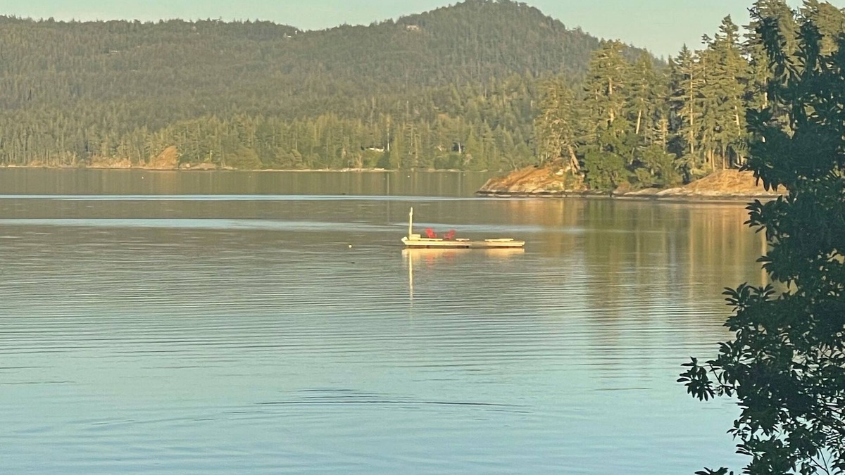 Sooke House | New 1 bedroom Sooke oceanfront guest suite