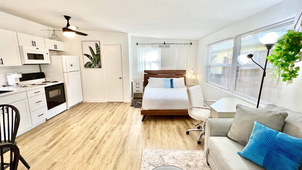 Dunedin Apartment | NEW! 1-blk to Waterfront, Sunsets, Bike Path. Tri-plex Studio Apartment