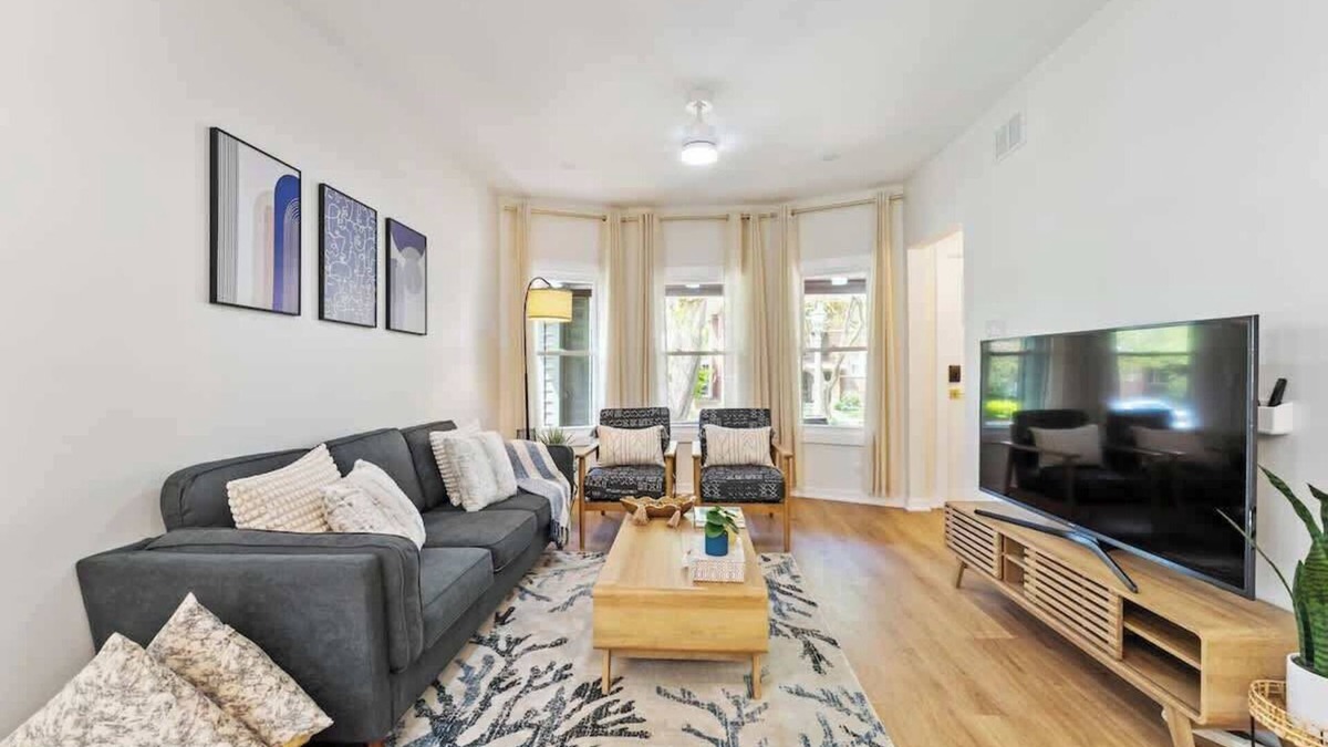 Oak Park House | NEW! 10-min to Downtown | LCP Collection