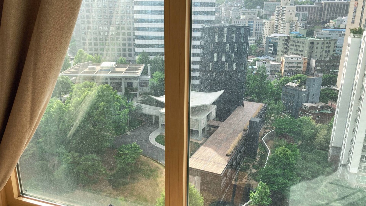 Chunghyeon-dong Apartment | [New][1min Chungjeong-ro Stn.] Cozy studio with park view