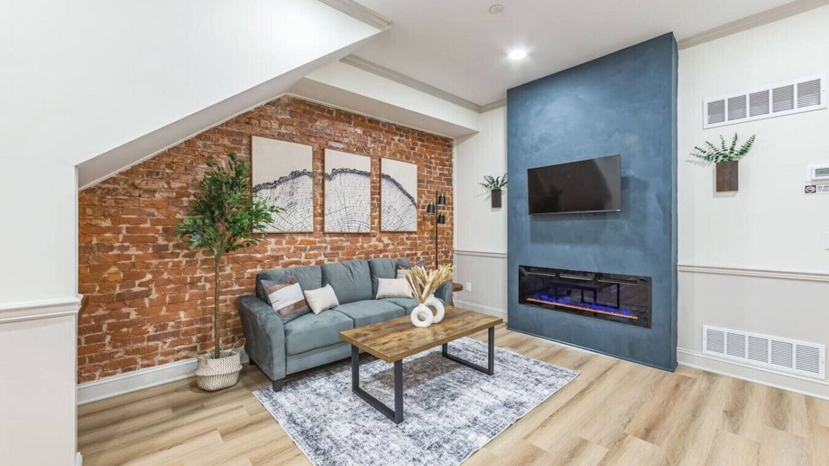 North Philadelphia West Apartment | New 2/2 Across from Fairmount Park | 10 mins to DT