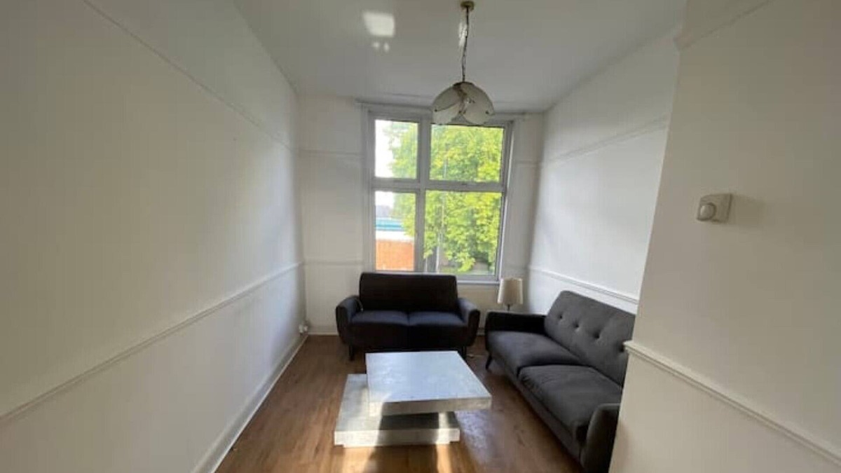 High Barnet Apartment | NEW! 2-Bed in Barnet