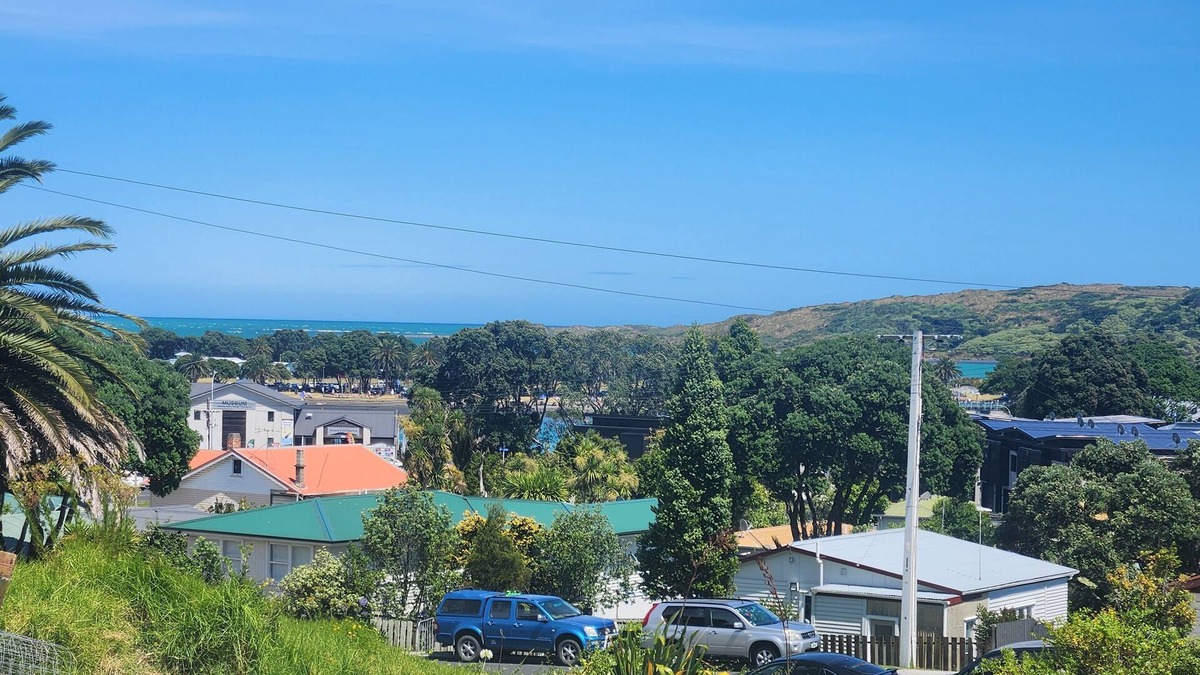 Raglan Apartment | New 2 bedroom apartment - Central Raglan