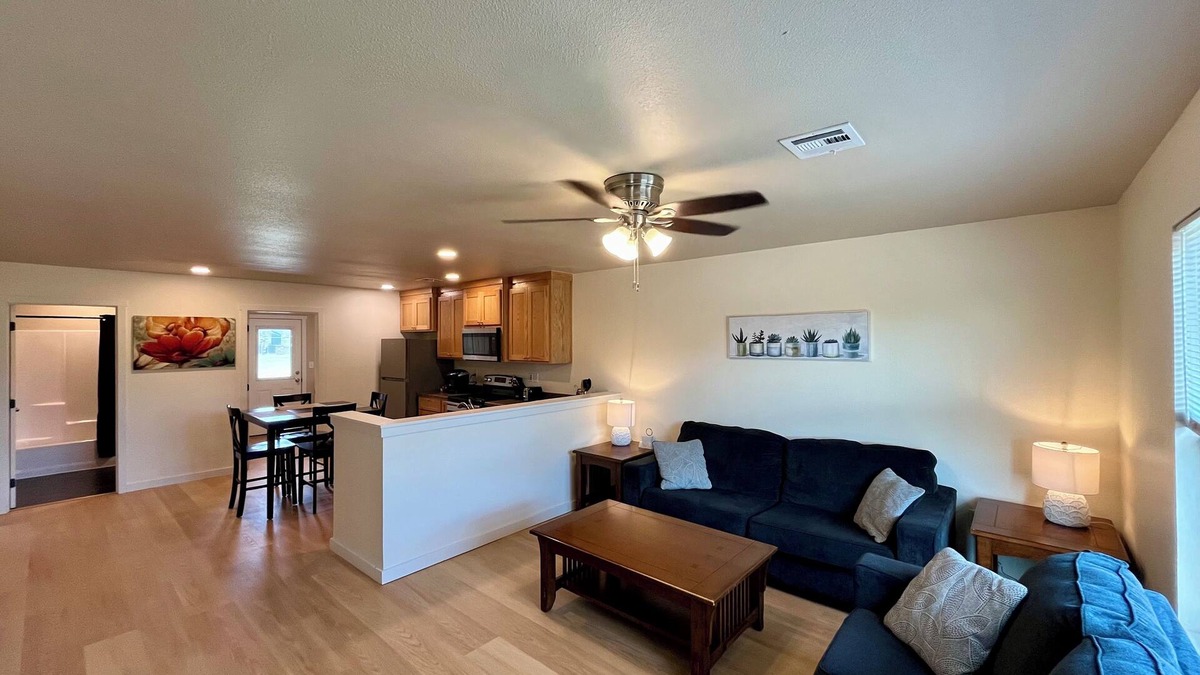 Thackerville House | NEW! 2 King Beds, Clean, Close to Casinos Safe and Quiet!