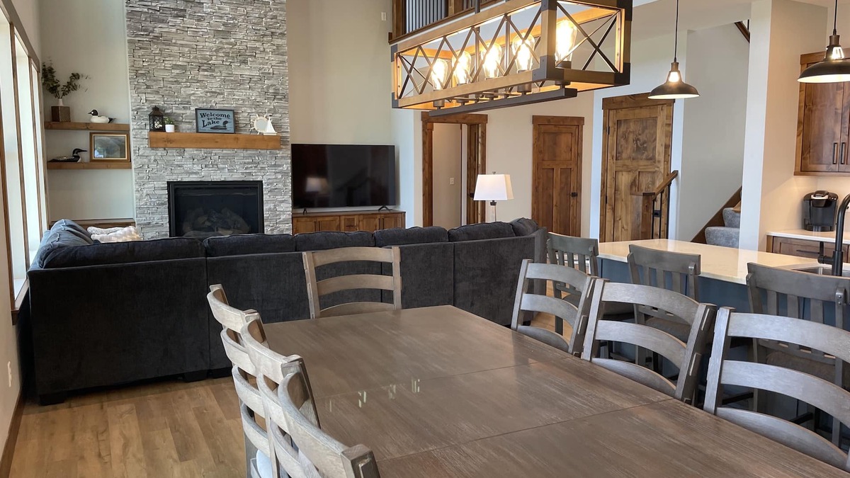 Pequot Lakes Cabin | NEW! 2023 Built Spacious Lake Home on Cross Lake