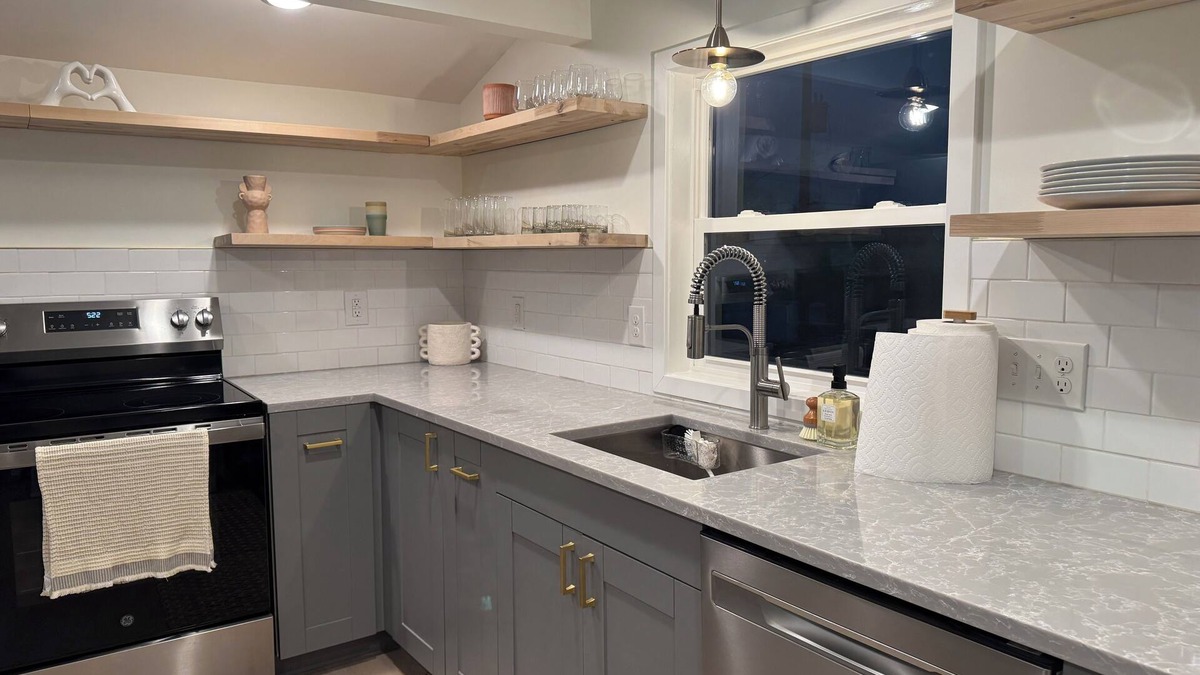 Bryant Pattengill West Other | New 2024-Renovated Modern Farmhouse - Top Floor Unit