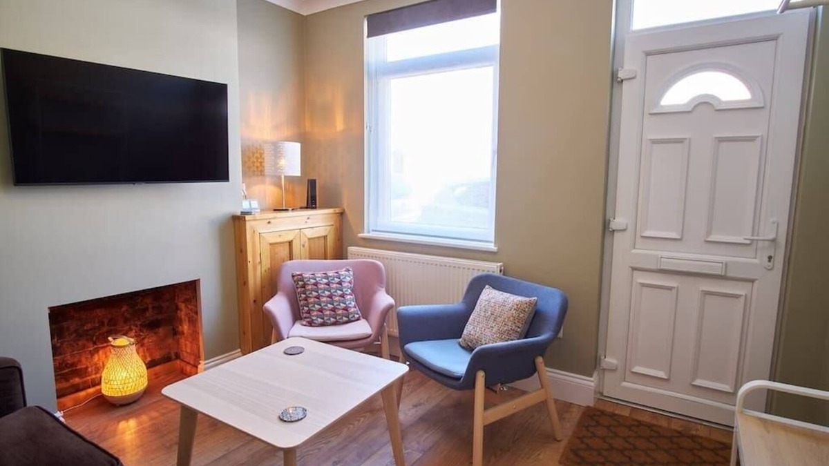Loughborough House | NEW 2BD Victorian Terraced House Loughborough