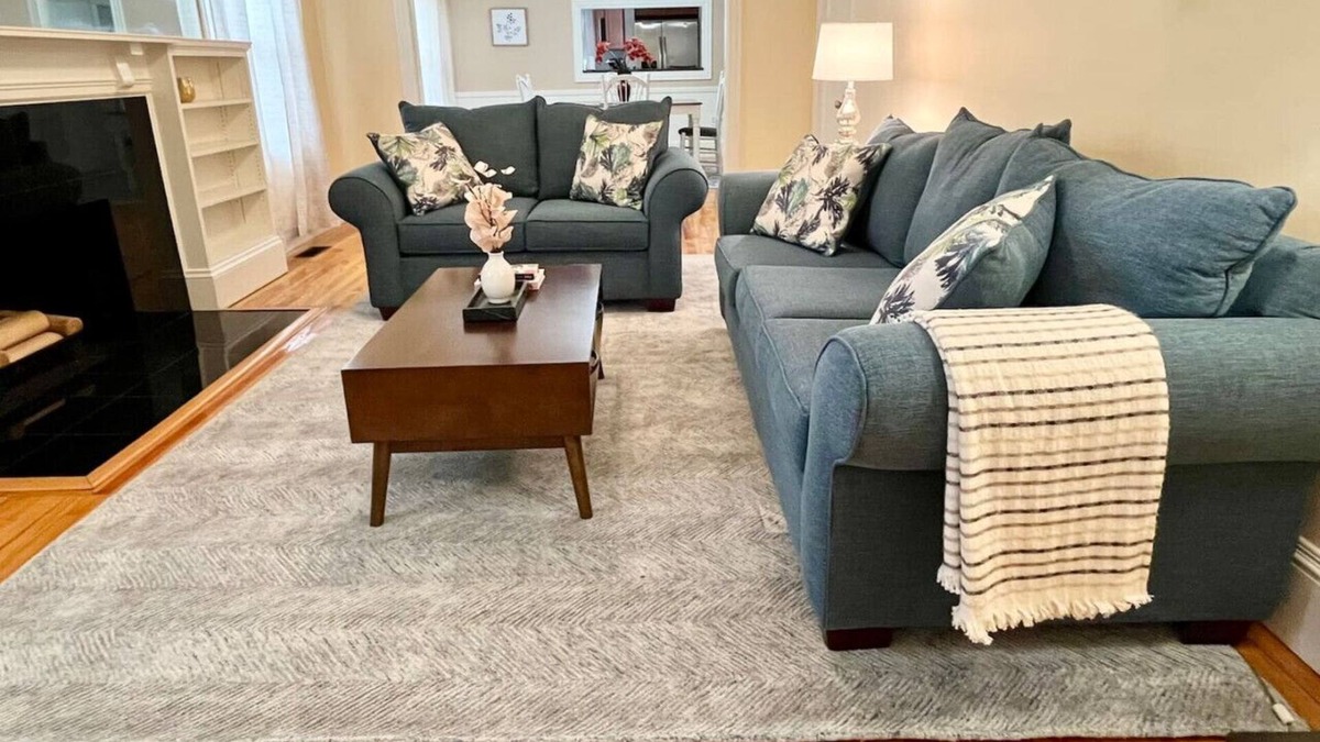 Worcester Apartment | NEW 3 Bedroom, 1 Bathroom w A/C