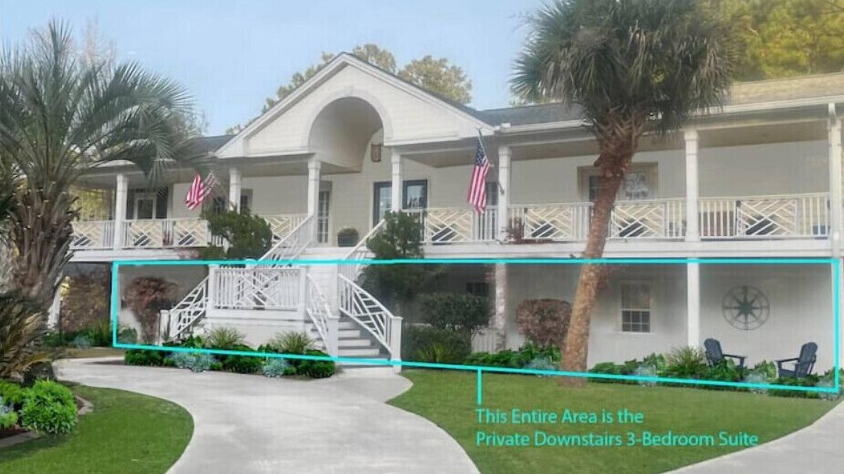 Morehead City Apartment | New 3 BR/2 bath Suite. Near Historic Beaufort. Kitchen, W/D, extras! No stairs.