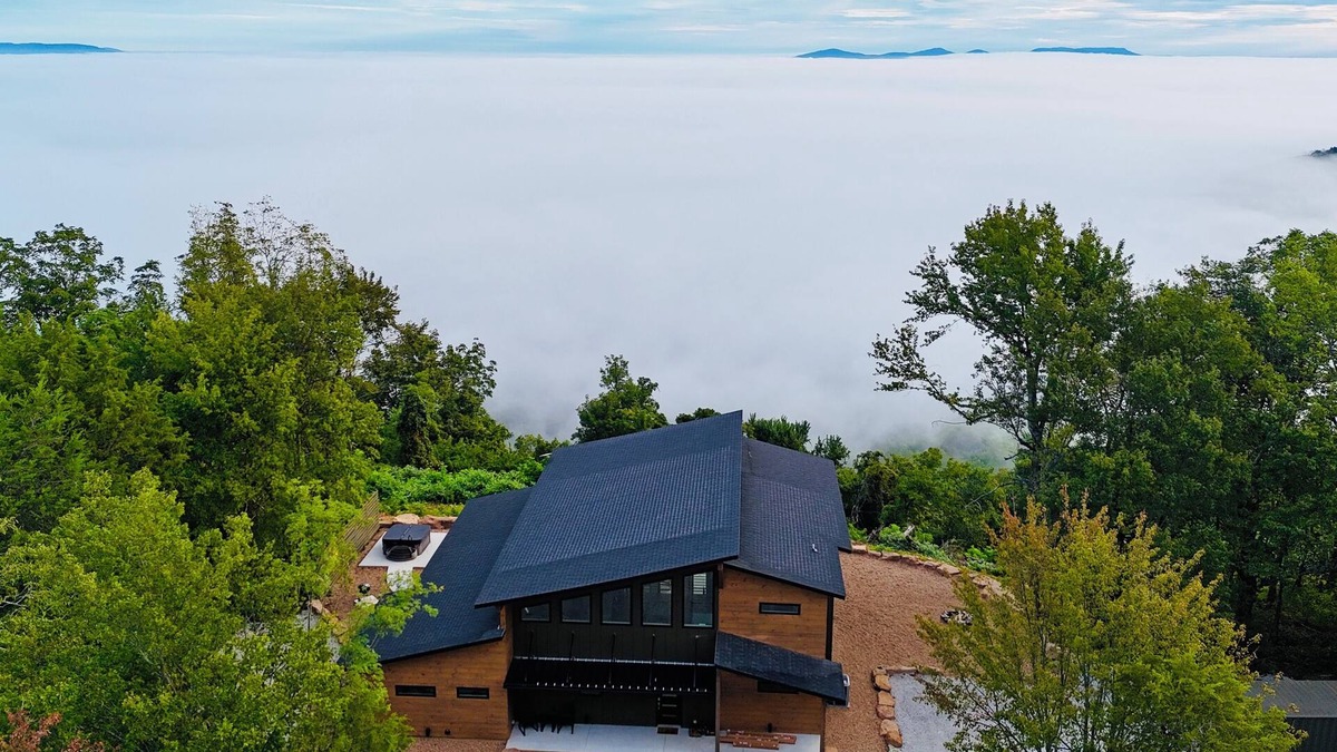 Jasper Cabin | New! 3-BR Lodge in Jasper with breathtaking views of the Arkansas Grand Canyon