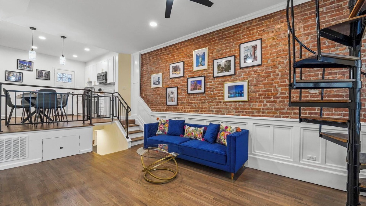 Hoboken Apartment | NEW 3BR/2Bath, 5 Beds, 10 Min to NYC-Sleeps 7