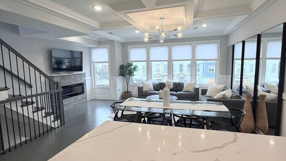 The Heights Condo | New 3BR Condo w/Rooftop Terrace & NYC Views