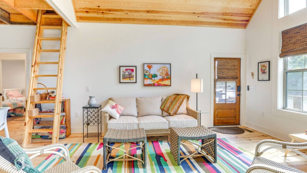 Little Kowaliga House | New 3BR Lakefront Home w/Dock + Fishing Pond