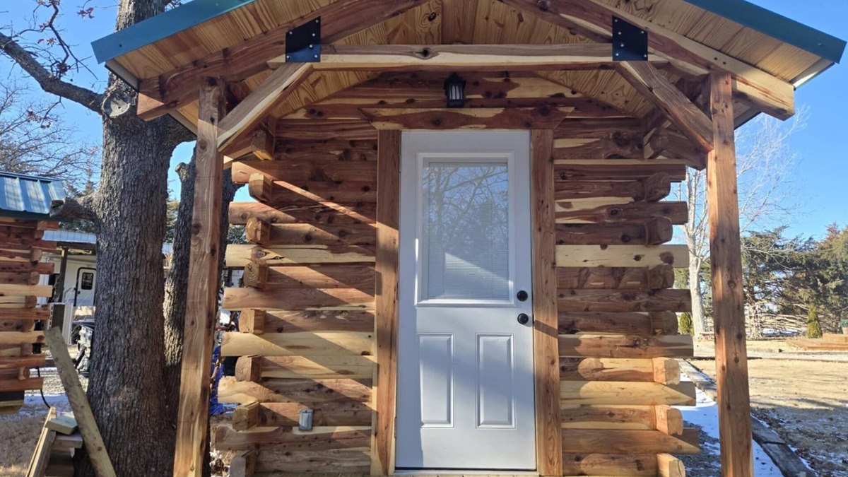 Neal Cabin | NEW! #4 - Amish Log Camping Cabin Walk to the Water