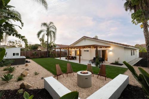 Guajome House | New 4 Bed Home with Spa, Fire Pit & Tranquil Vibe