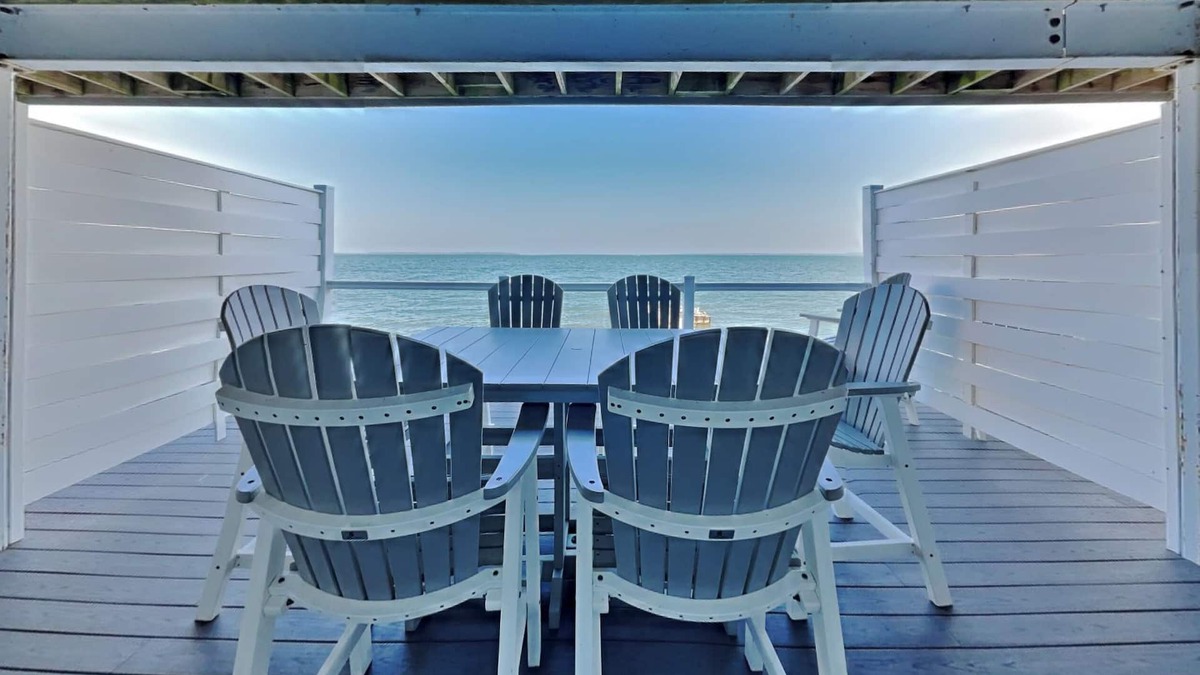 Put-in-Bay Condo | New 4 Bedroom 3 Bath Luxury Condo overlooking the water - Sleeps 12 max -C106