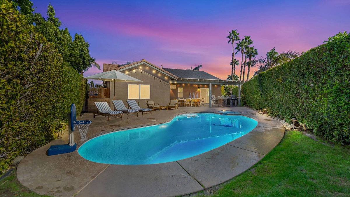 Vista Norte House | NEW! 4-bedroom private house with AC WiFi and pool near downtown Palm Springs