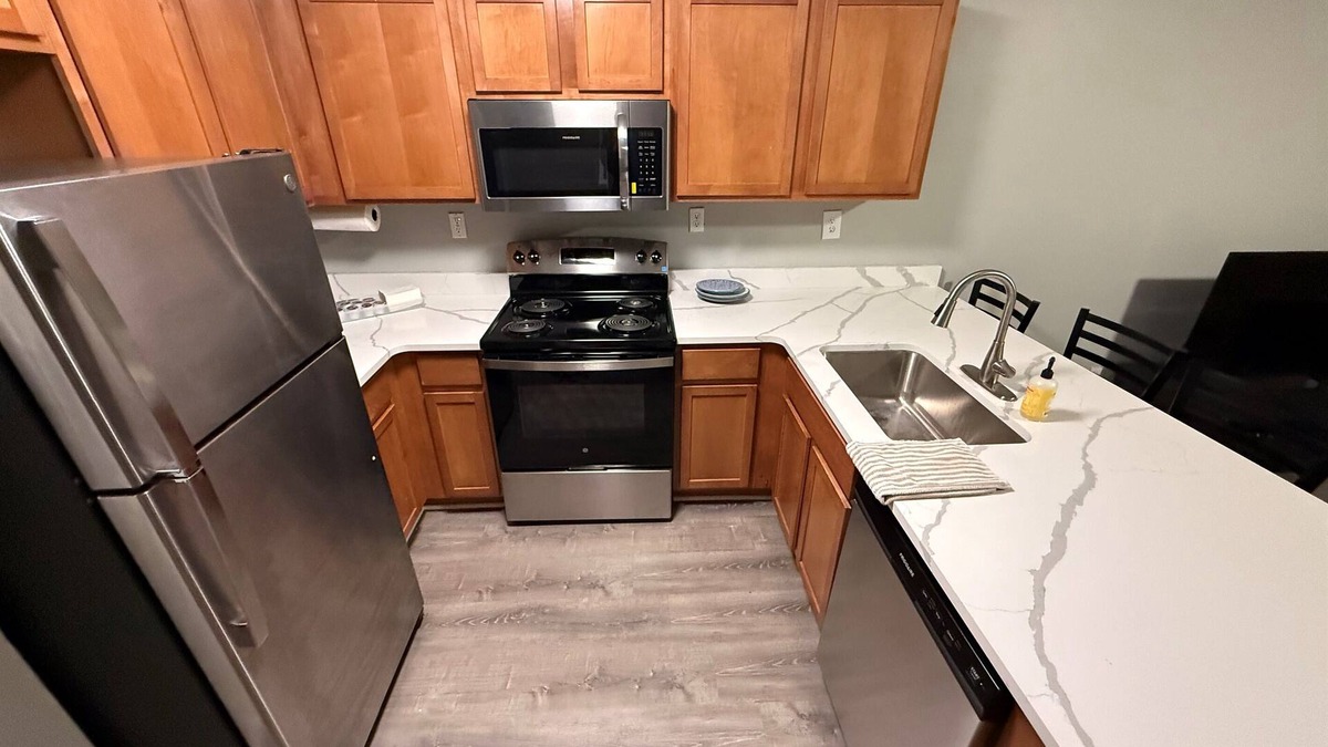 Burns Park Apartment | * NEW * 4BR Retreat | Heart of Campus w/Parking