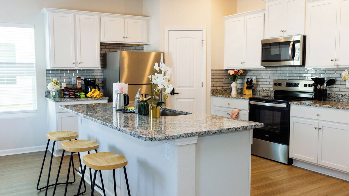 Mint Hill House | New 4BRD House in East CLT with Crib, Fenced Backyard, Outdoor Grill & Pets OK